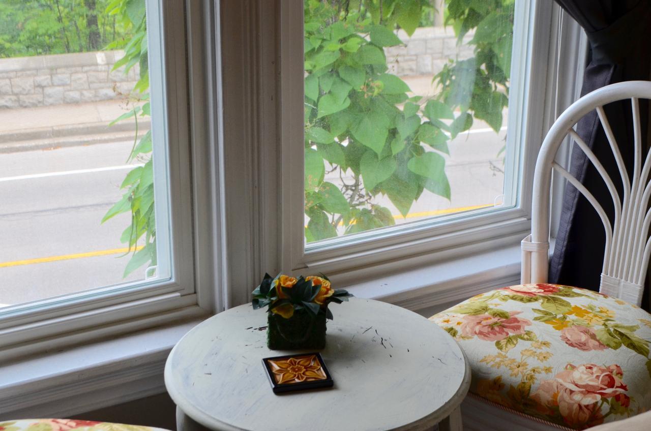 Adam Inn Niagara Falls Ngoại thất bức ảnh